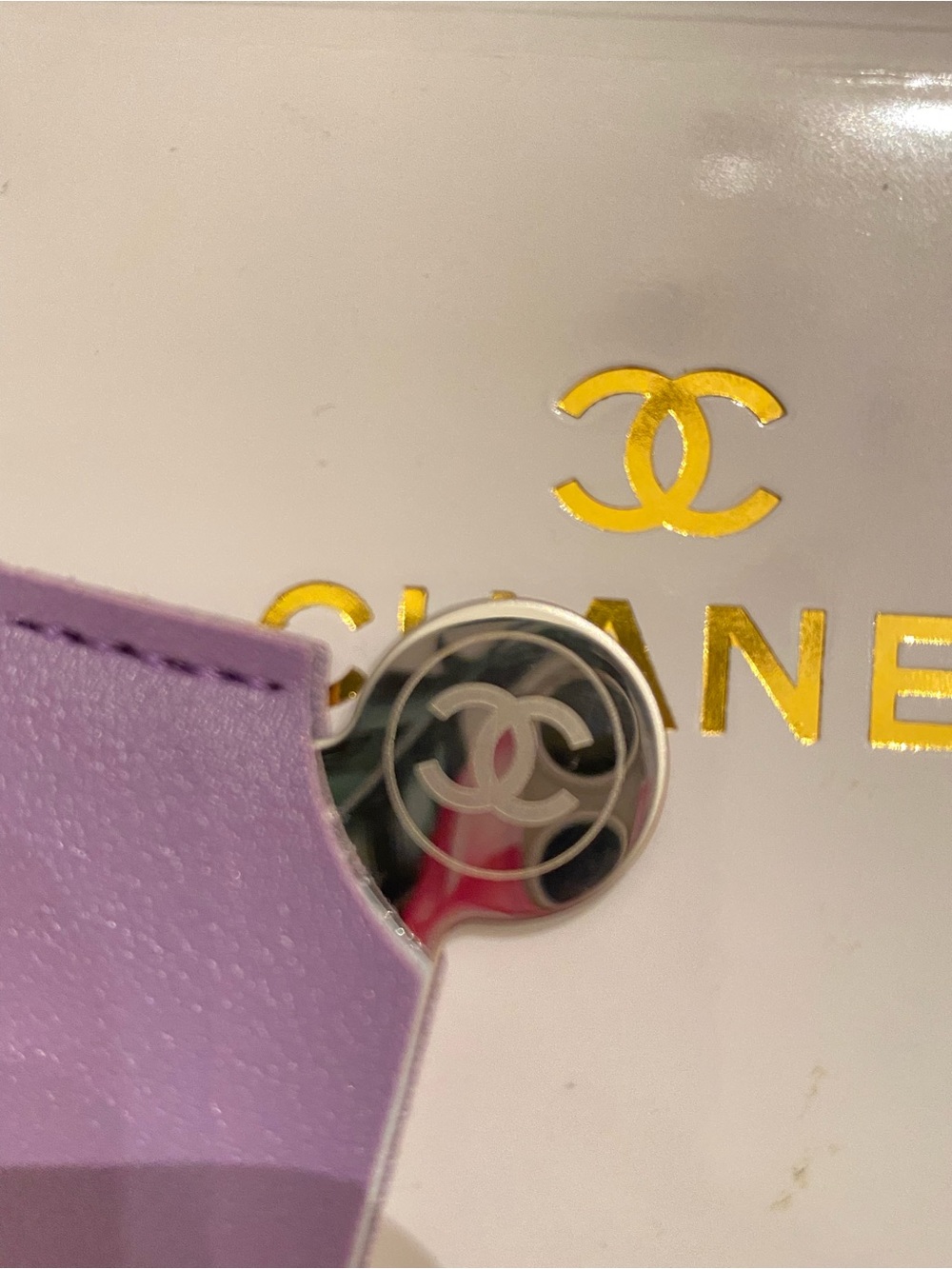 CHANEL Embossed Leather Mirror card Holder - Picture 5 of 5